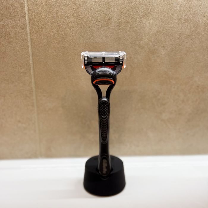 Gillette Fusion 1 Станок для гоління чоловічий+підставка