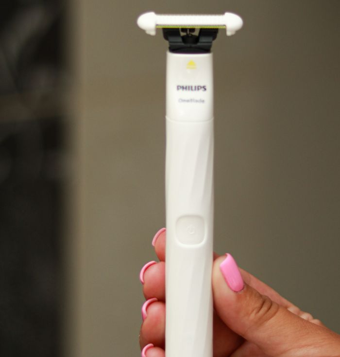 OneBlade Триммер-шейвер Intimate (QP1924/24) + рукавичка