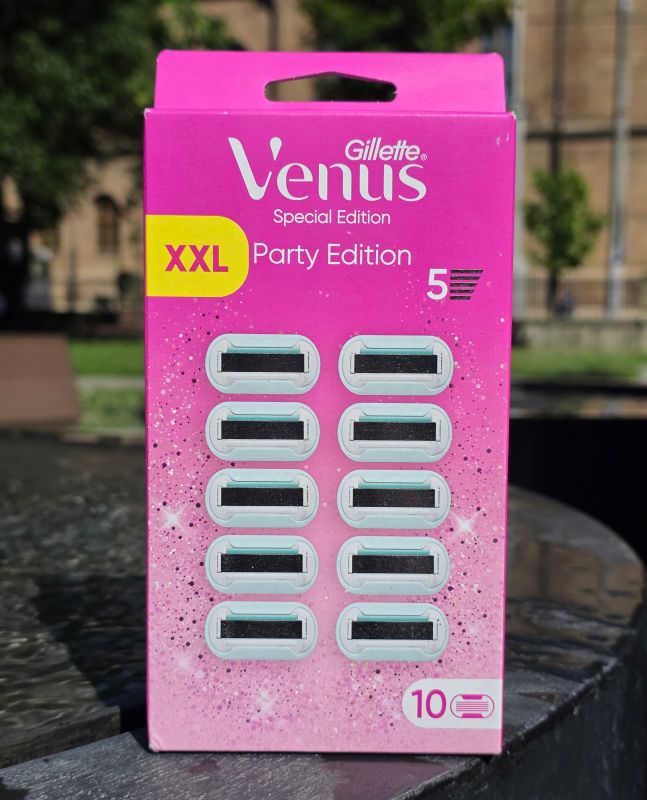 Venus Deluxe Sensitive Party Edition Box (10 шт)