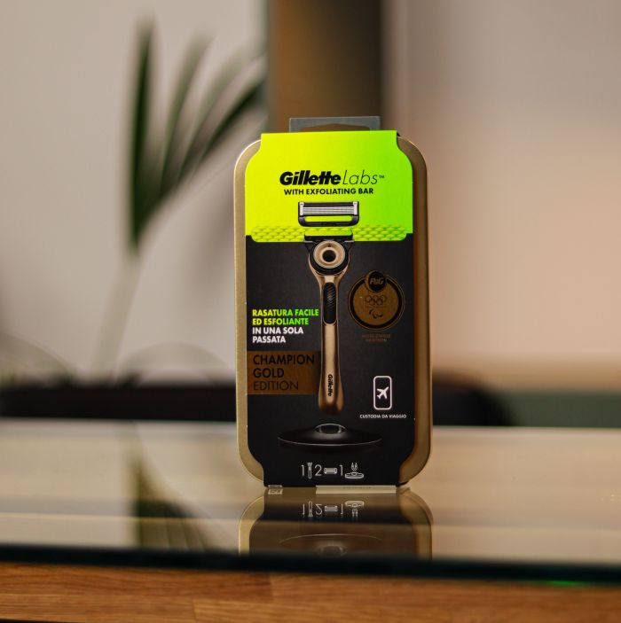 Gillette Labs Gold 2 Станок для гоління + магнітна підставка + кейс